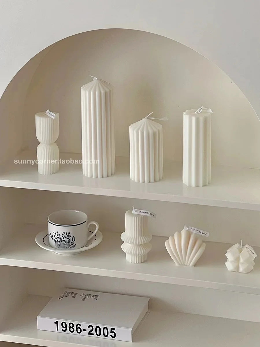 modern decor accessories luxury geometric scented candles - vue 3 sur 12