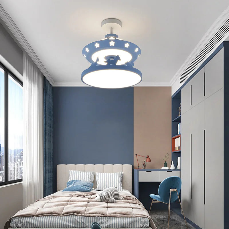 Minimalist modern chandelier for a bright and cosy children's room - vue 5 sur 8