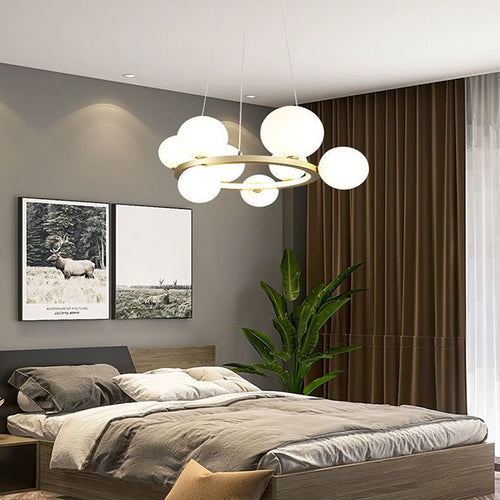 Modern glass chandelier with bubbles for elegant interiors - vue 4 sur 18