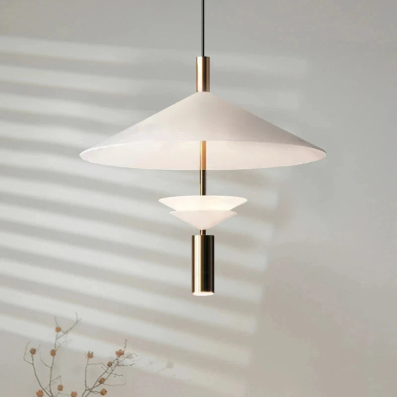 UFO-shaped decorative pendant light for interiors