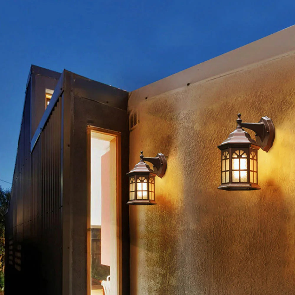 Waterproof wall light for outdoor and garden lighting - vue 4 sur 6