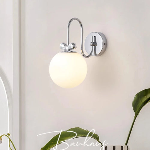applique murale ronde bauhaus bowknot led chrome - vue 3 sur 7