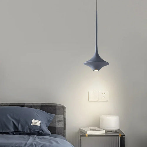 Modern design pendant light for restaurants and contemporary spaces - vue 5 sur 9