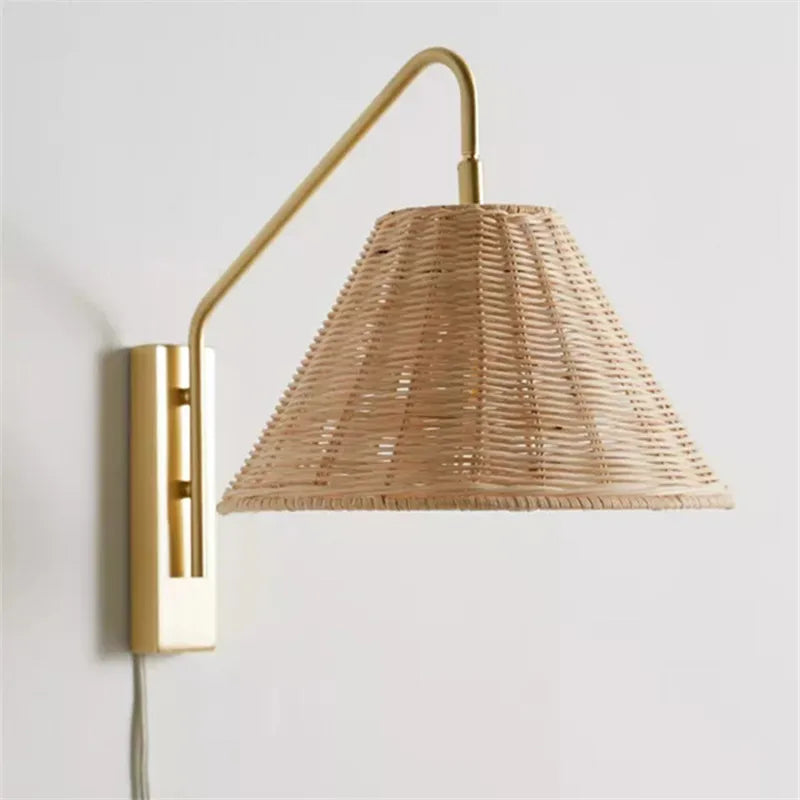 Japanese rattan wall light for minimalist interior decor - vue 6 sur 8