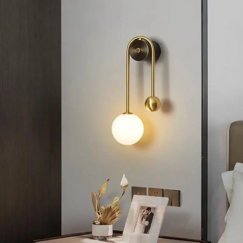 Modern glass wall light with decorative LED shade - vue 4 sur 8