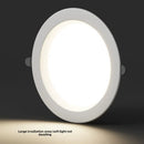 Anti-fog recessed spotlight with variable three-colour anti-glare light
