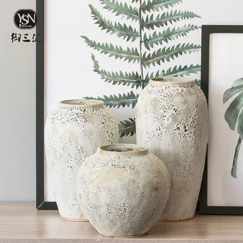 retro ceramic vase for flowers and decoration - vue 2 sur 9