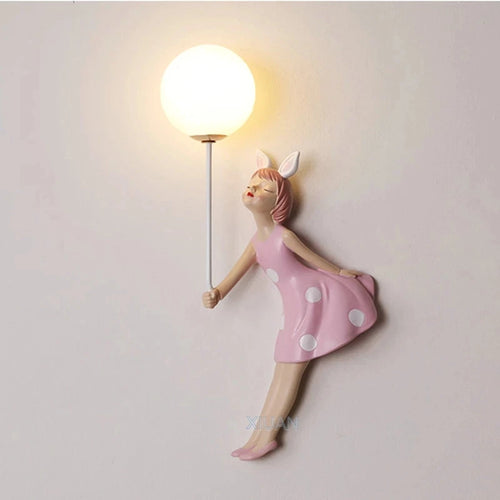 Creative 3d wall light with moon lampshade for girls’ nursery - vue 3 sur 8