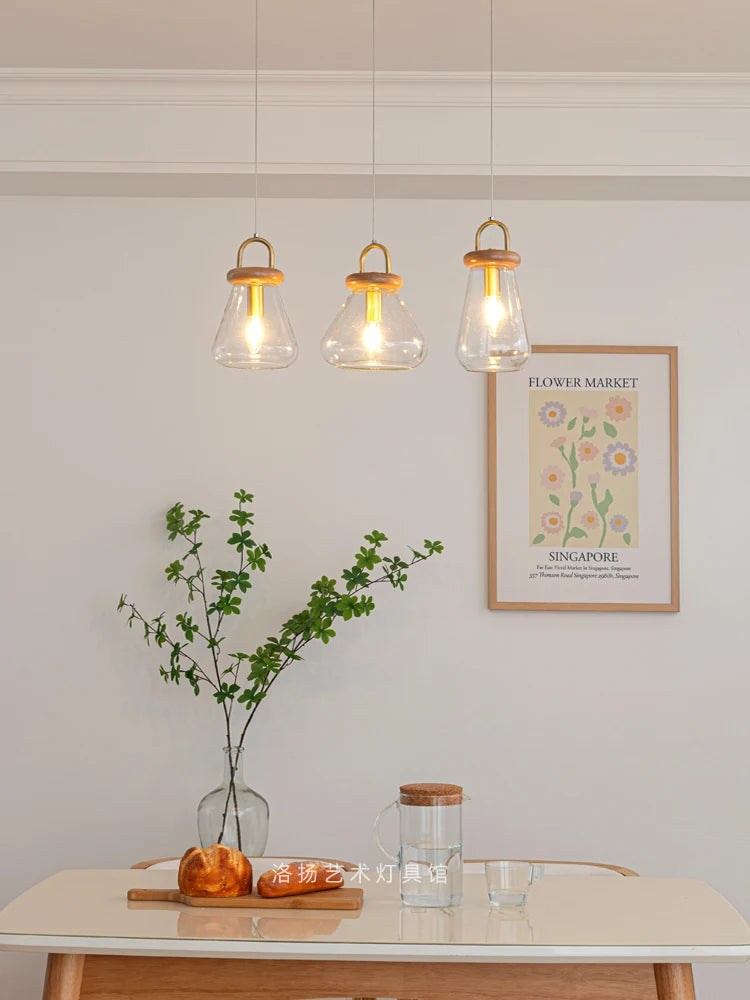 Clear glass art deco style pendant light for indoor lighting - vue 4 sur 11