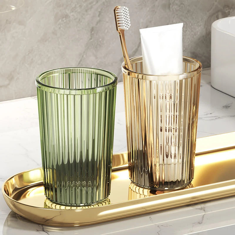 acrylic toothbrush cup bathroom accessories - vue 3 sur 10