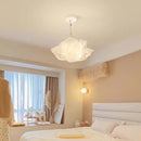 Flower-shaped chandelier for children's bedroom romantic