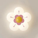 Romantic ceiling light for a little girl's warm and floral bedroom