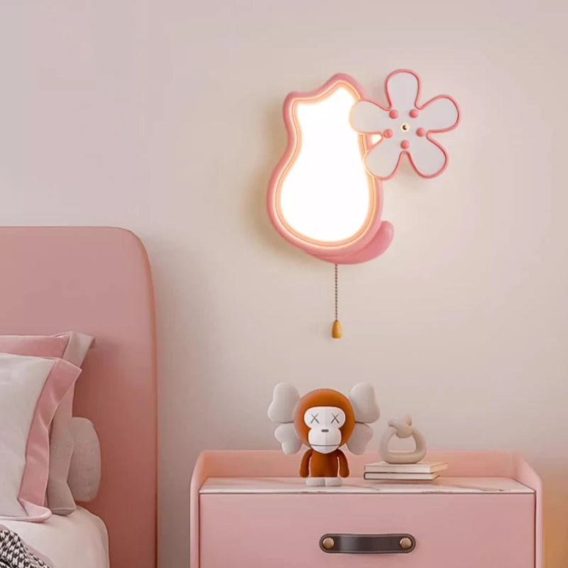 Cute wall light with cat and flower for children
