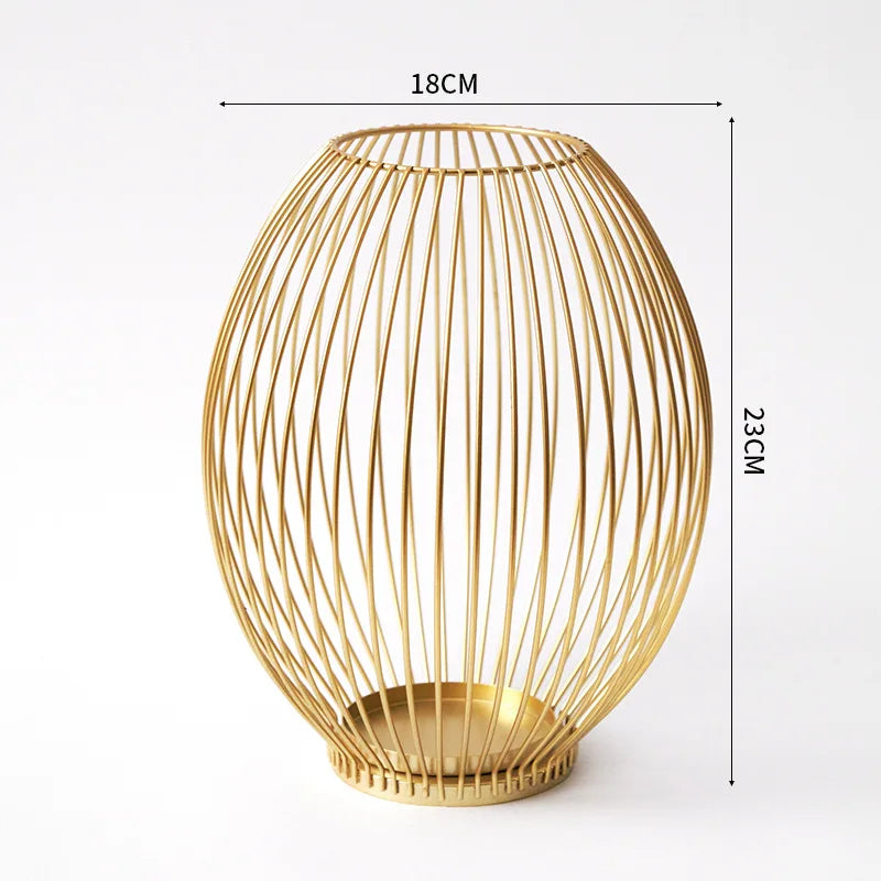 European Metal Lantern Candlestick,Arts and crafts ornaments,Gold Black Candle Holder,Home Decoration - vue 6 sur 11