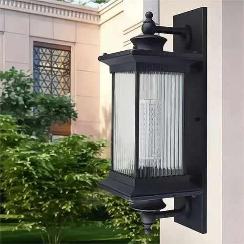 Waterproof aluminium outdoor wall light for garden and path - vue 3 sur 9