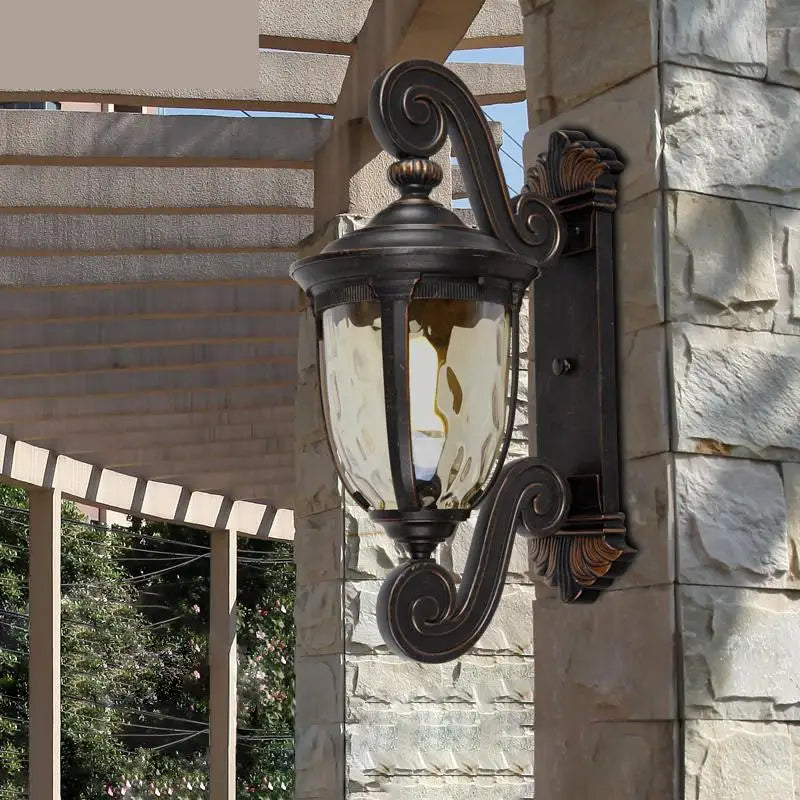 Waterproof vintage aluminium outdoor LED wall light
