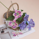 Decorative silk lily flowers for indoor and outdoor use