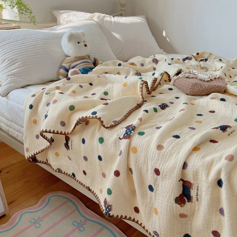 Lightweight cotton crepe blanket with check pattern for children summer