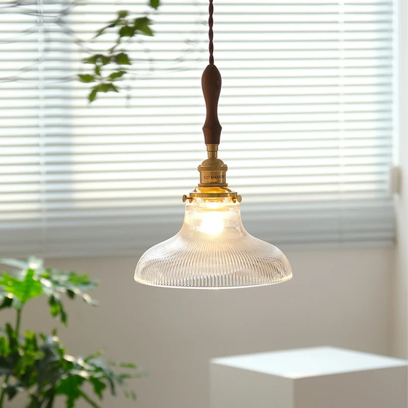 Nordic retro glass and brass pendant light for interior décor - vue 3 sur 6