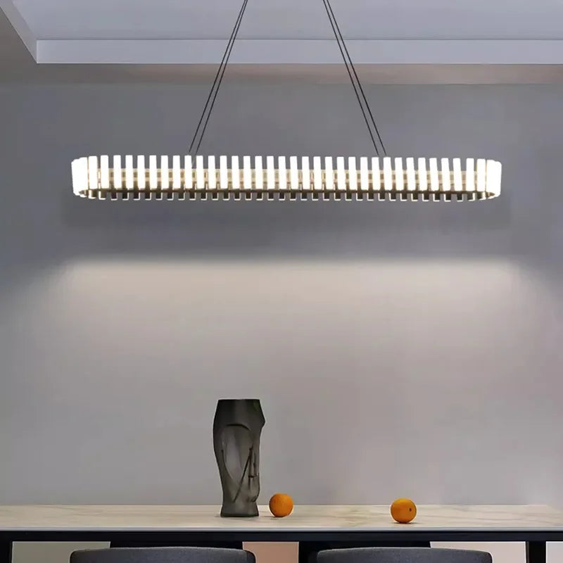 Modern pendant light for stylish indoor lighting - vue 4 sur 6