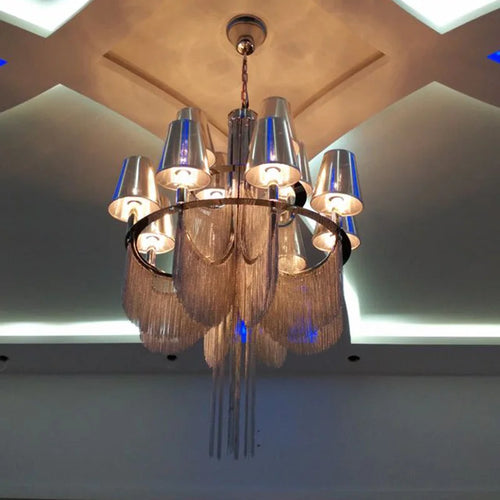 Luxury chandelier for weddings, entryways and elegant decor - vue 3 sur 15