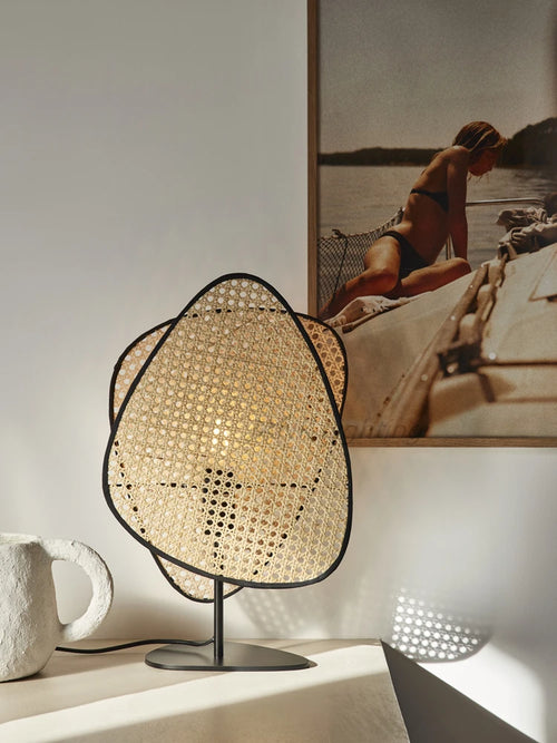 French designer knitted rattan floor lamp - vue 5 sur 8