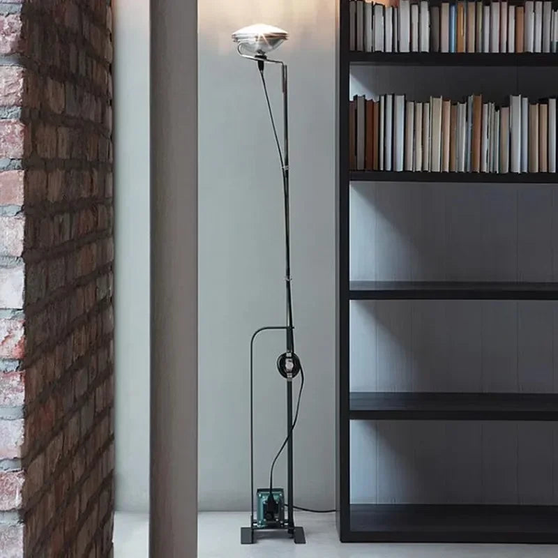 classic Italian design floor lamp for modern decoration - vue 5 sur 9