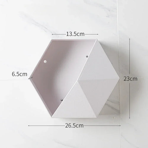 hexagonal wooden wall rack for books and decorations - vue 13 sur 12