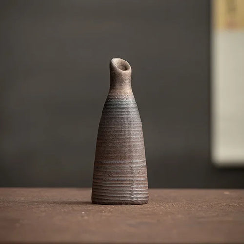 antique handmade ceramic vases modern minimalist style - vue 10 sur 10