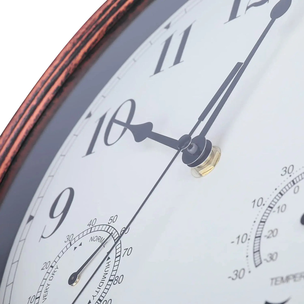 round indoor and outdoor decorative wall clock battery operated