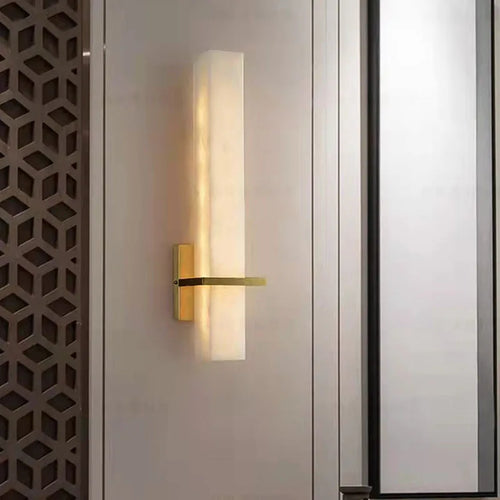 Natural marble and copper cuboid wall lamp for ambient lighting - vue 4 sur 7