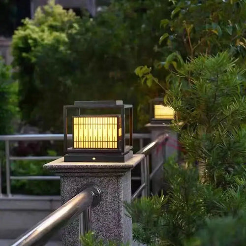 Outdoor solar LED lamp with remote control and dimmable brightness - vue 5 sur 10