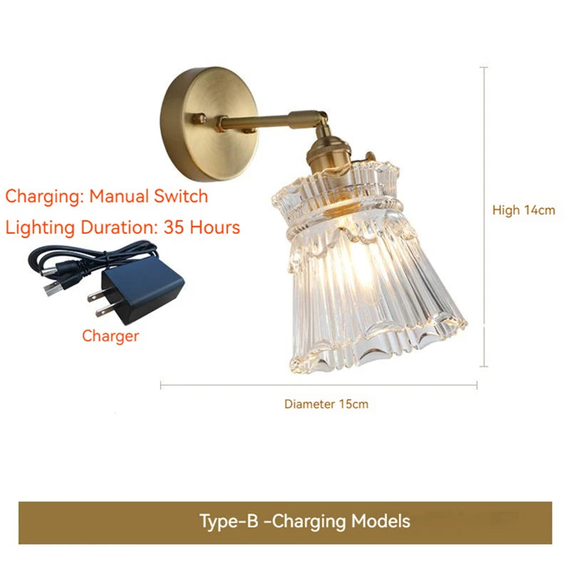 Scandinavian glass and brass LED wall light with battery switch - vue 16 sur 23