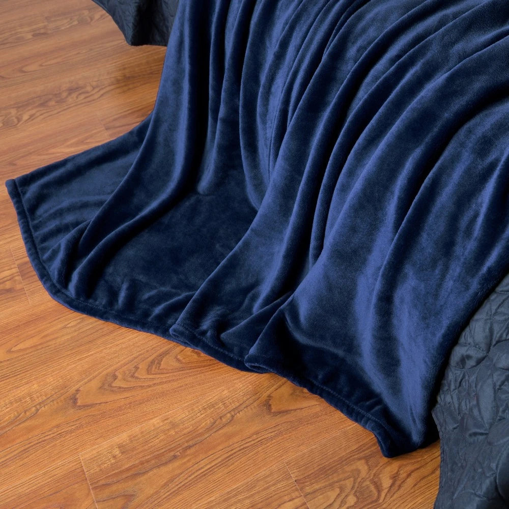Soft warm coral fleece flannel throw for sofa and bedroom - vue 5 sur 7