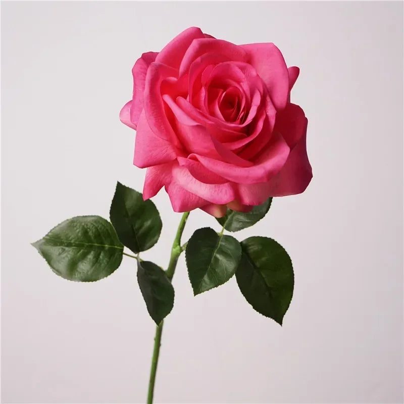 Realistic decorative white artificial roses for weddings - vue 11 sur 12