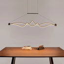 Simple and modern aluminium lamp for indoor lighting
