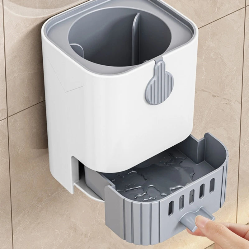 Flexible toilet brush set with wall-mounted holder - vue 4 sur 6