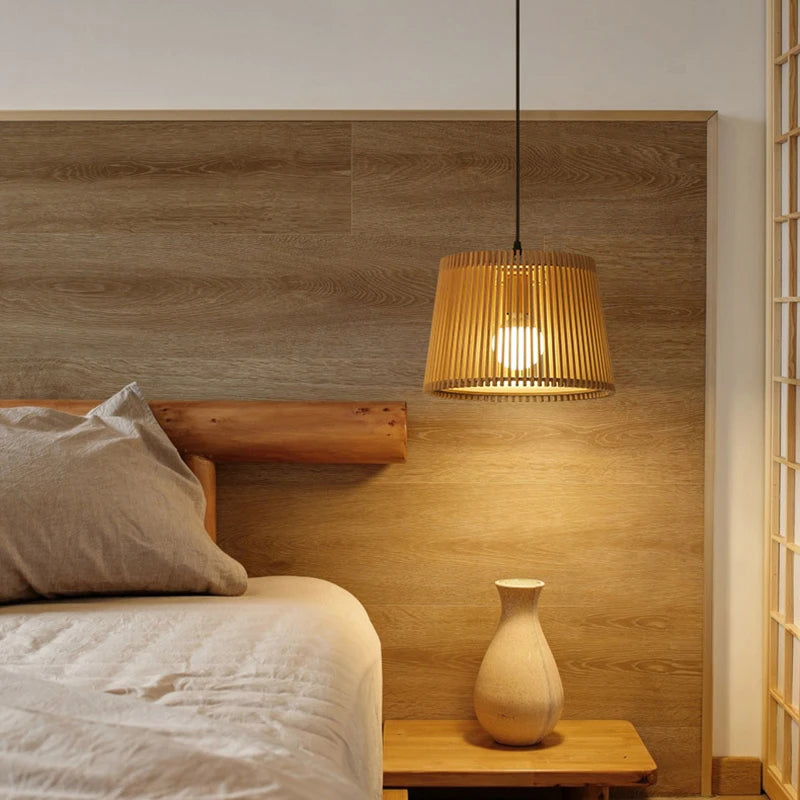 Modern solid wood pendant light for interior decoration - vue 4 sur 8