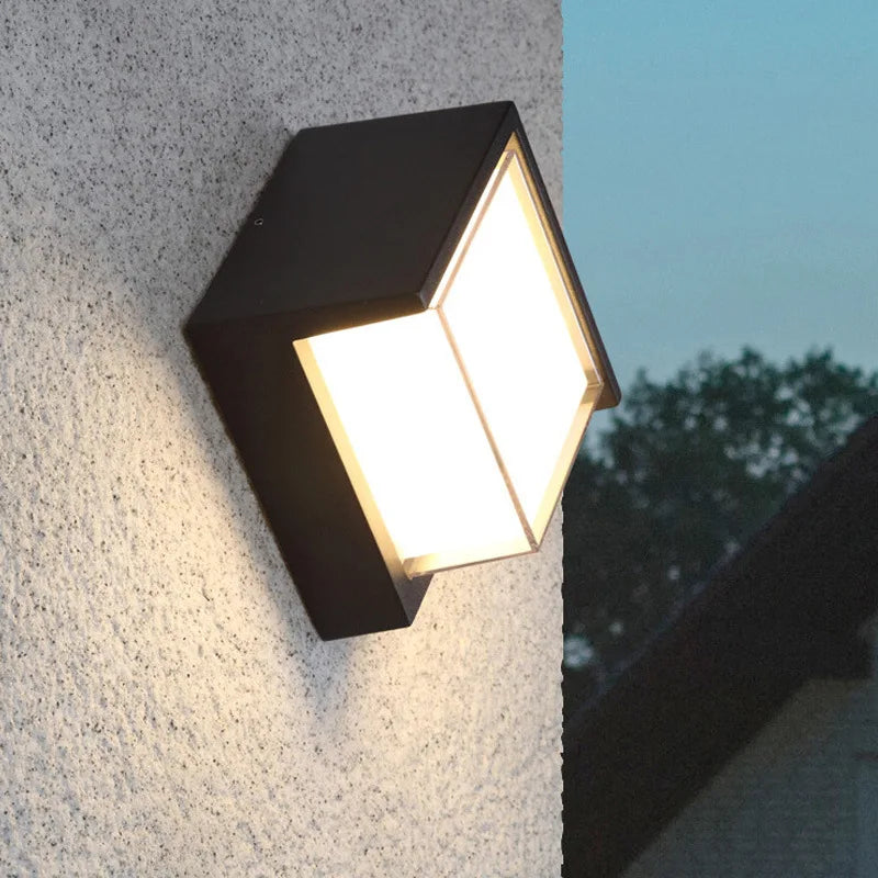 modern waterproof outdoor wall light for garden and balcony - vue 4 sur 12