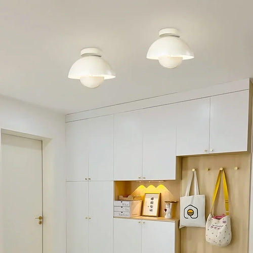 Modern semi-circular LED ceiling light for hallway balcony and staircase - vue 3 sur 12