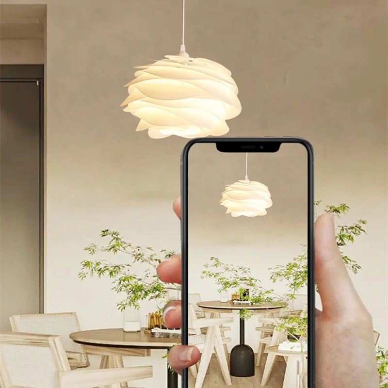 Nordic style hanging chandelier with PVC petals and free bulb - vue 6 sur 12