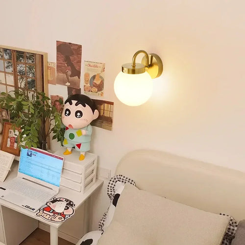 Modern glass LED wall light for interiors - vue 6 sur 9