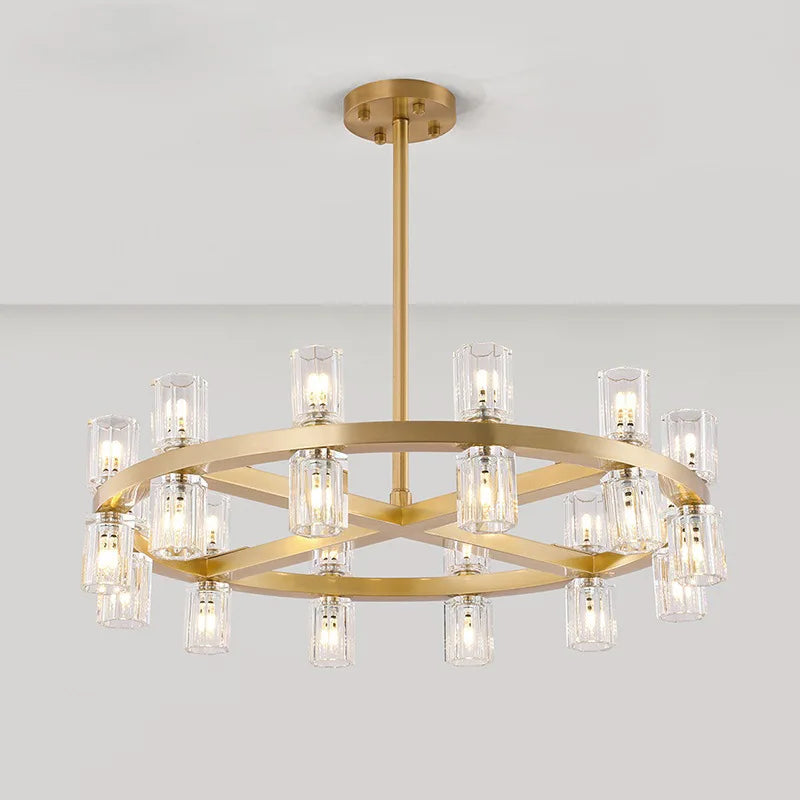 Brass and crystal chandelier for luxury decor - vue 4 sur 17