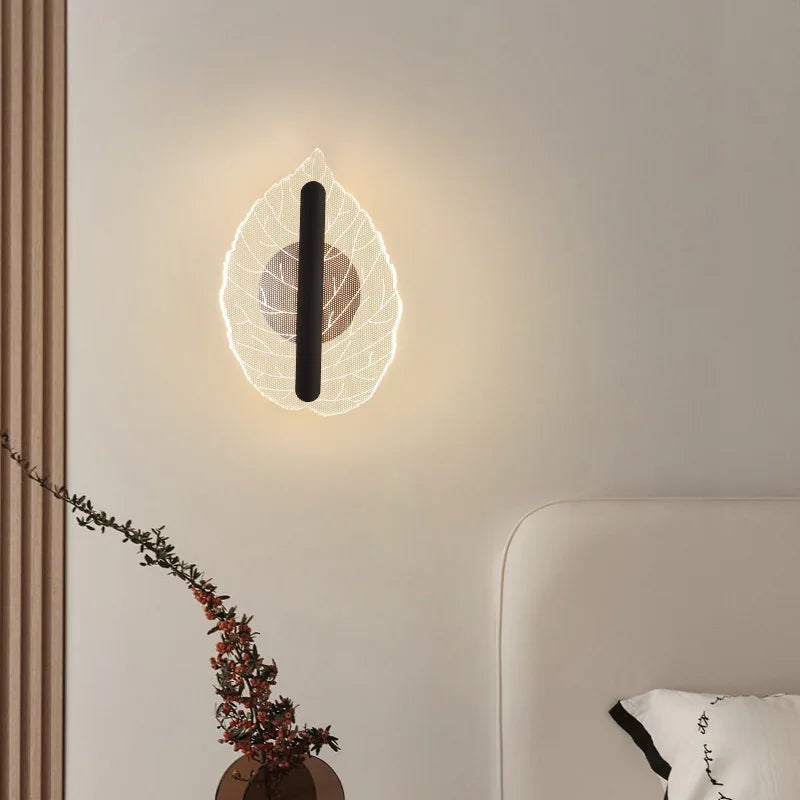Leaf-shaped LED wall light for creative lighting