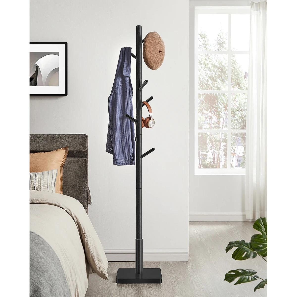 VASAGLE Coat Rack, Solid Wood Coat Stand, Free Standing Hall Coat Tree with 8 Hooks for Coats, Hats, Bags, Purses, for Entryway - vue 2 sur 9