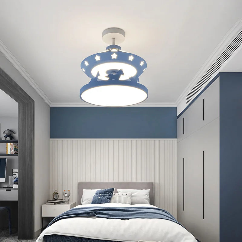 Minimalist modern chandelier for a bright and cosy children's room - vue 4 sur 8