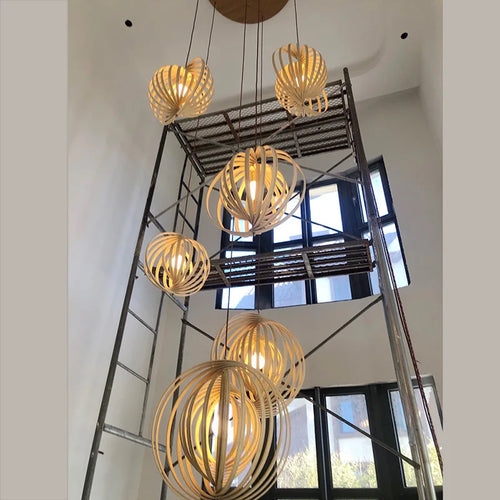 Nordic style rotating lunar chandelier for interior decoration - vue 5 sur 12