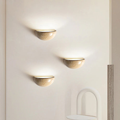 Modern wall light in pure natural yellow cave stone - vue 2 sur 6