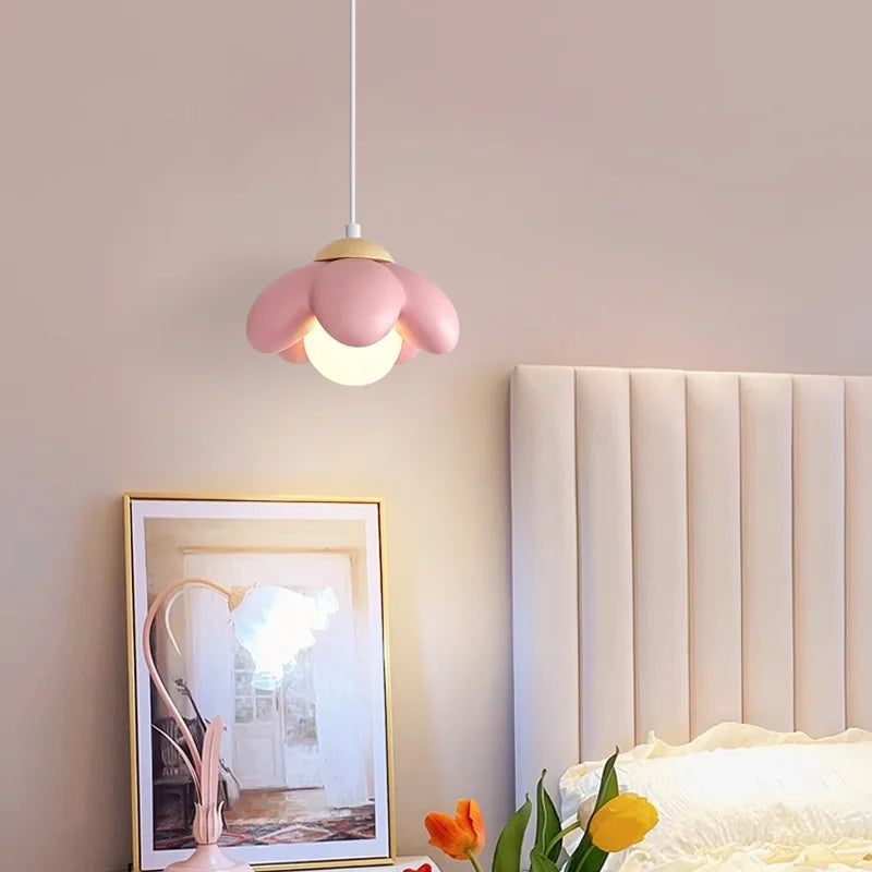 Modern flower pendant light for children's bedroom