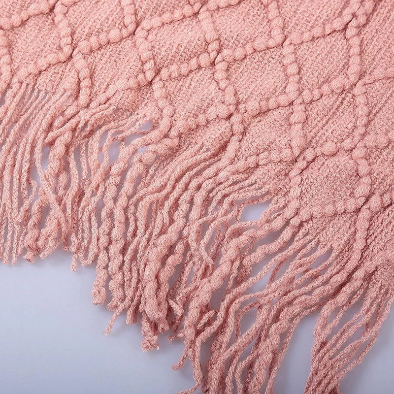 plaid tricot acrylique léger avec pompons pour canapé - vue 4 sur 6